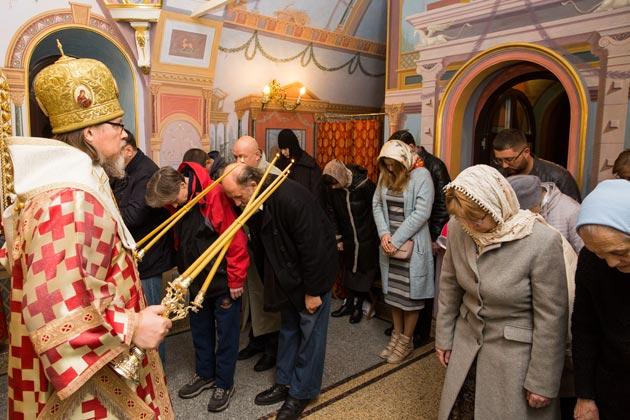 Литургия в храме Святой Елисаветы в Покровском-Стрешневе