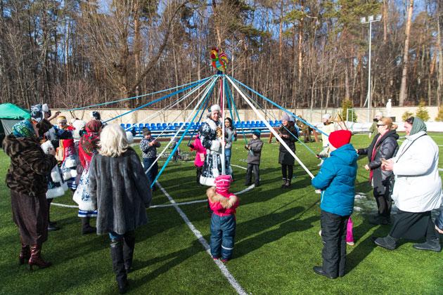 Праздник Масленицы в Покровском-Стрешневе на территории Обители святой Елисаветы