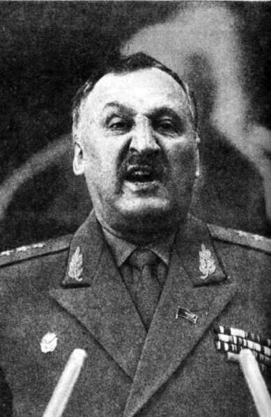 Из "колоды" силократов, без которых кратократ не кратократ, — Альберт Макашов. Генерал. Ну просто очень боевой